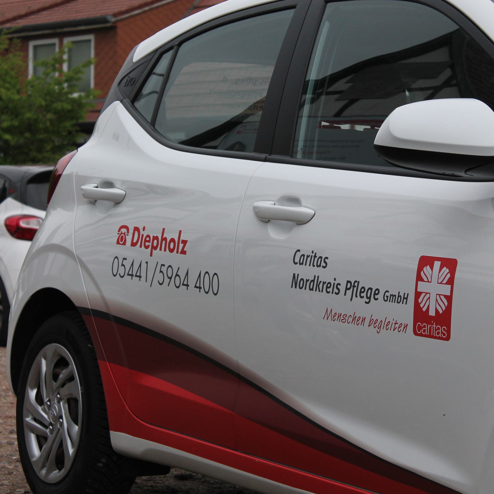 Seitenansicht Auto Pflegedienst Diepholz